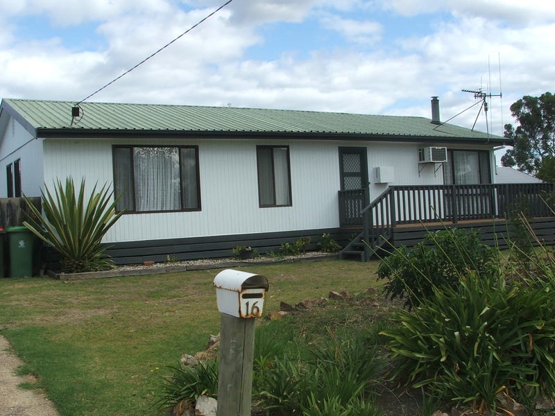 16 Stirling Street, Orbost, Vic 3888 Property Details