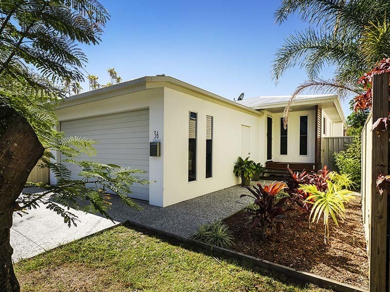 36 LIVERMORE STREET, Redcliffe, Qld 4020 Property Details
