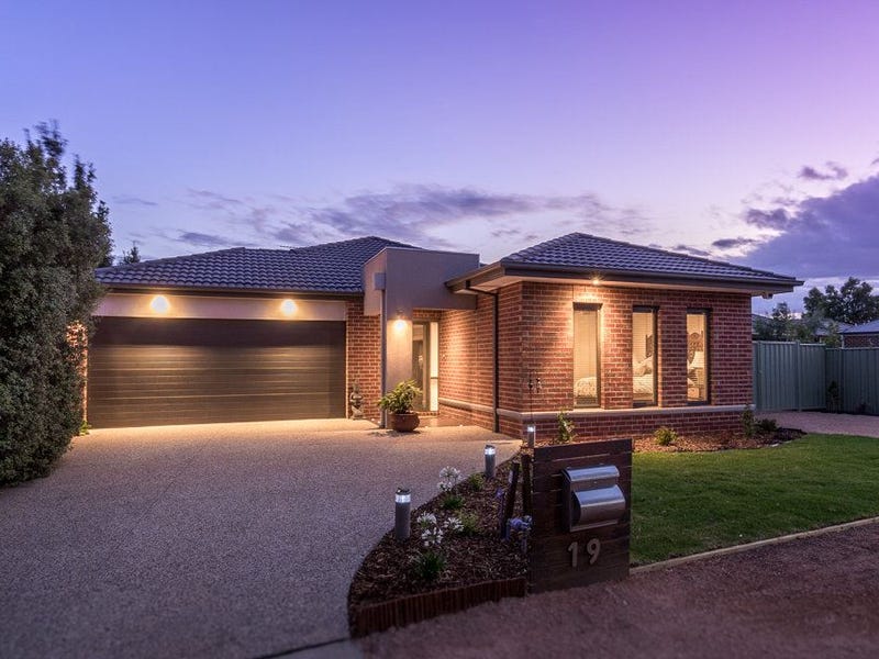 19 Aldridge Road, Wyndham Vale, VIC 3024 - realestate.com.au