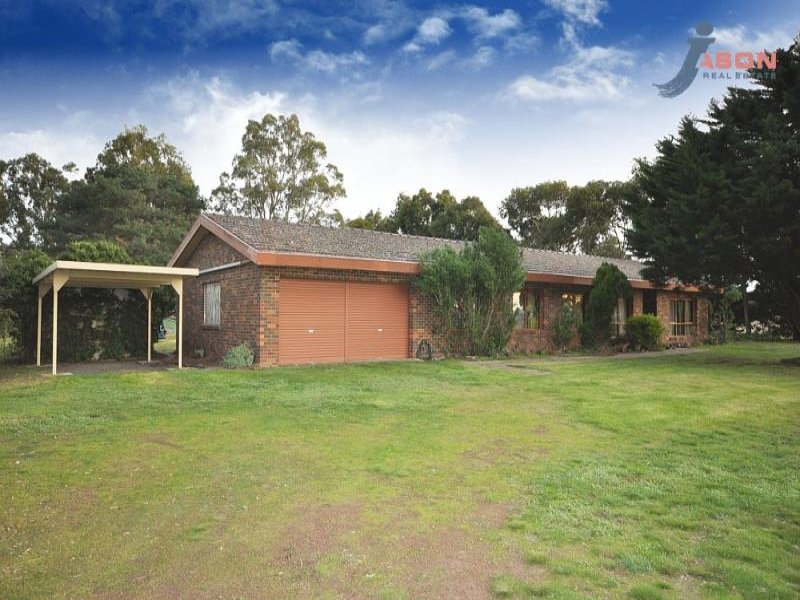 35 Bardwell Drive, Mickleham, Vic 3064 Property Details