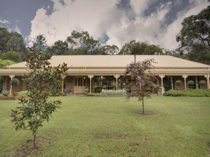 6 Quamby Avenue, Guys Hill, VIC 3807