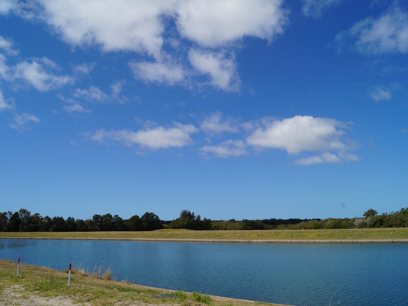 124 Paradise Parade, Jacobs Well, QLD 4208