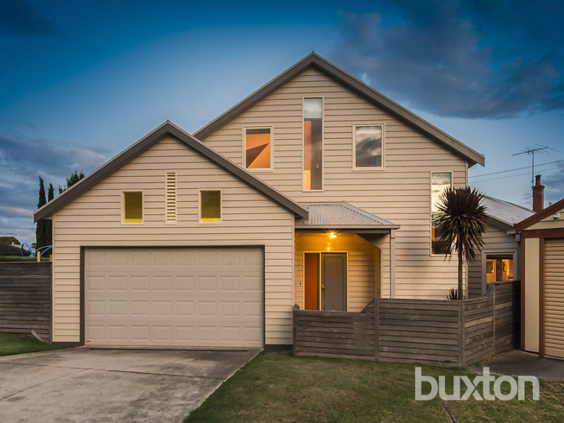 12 Loch Street, East Geelong, VIC 3219