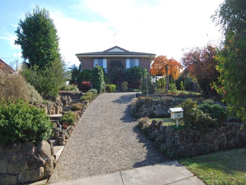 14 Kinnane Court, Ballarat North, VIC 3350