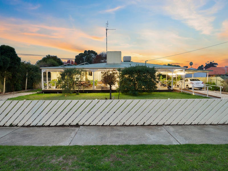 37 Murray Street, Tocumwal, NSW 2714 House for Sale