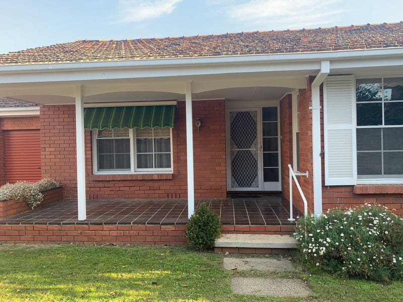 2/26 Leslie Road, Essendon, VIC 3040