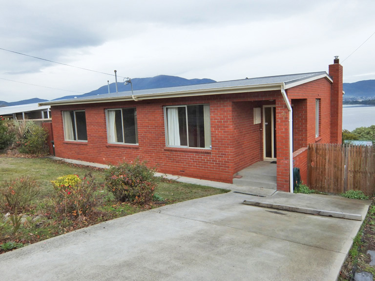 28 Cornwall Street, Rose Bay, Tas 7015