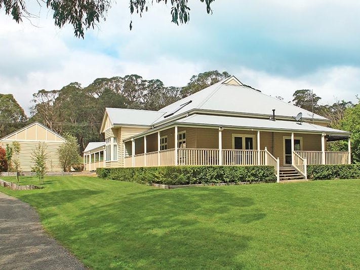 24 Booths Lane, Woodend, Vic 3442 Property Details