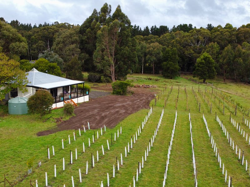 183 Hillview Road, Brown Hill, VIC 3350