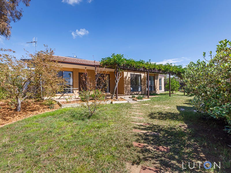 29 Boswell Cres, Florey, ACT 2615