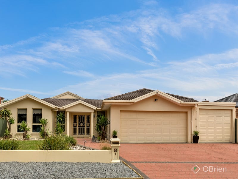 7 Beaumaris Way, Point Cook, VIC 3030