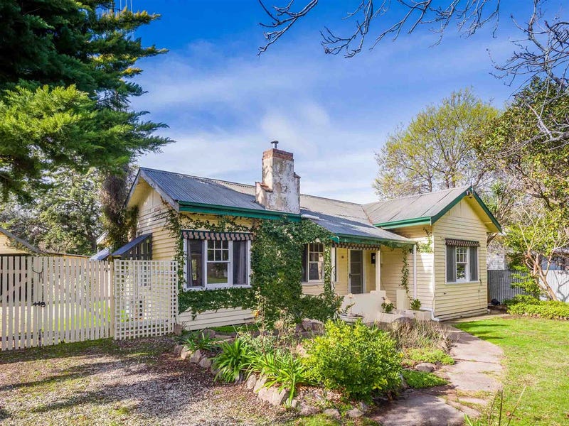 11 Weir Street, Euroa, Vic 3666 Property Details