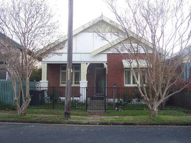 52 Barton St, Mayfield, NSW 2304 Property Details