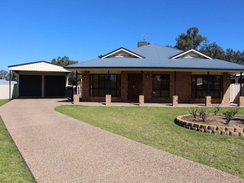 21 Bernborough Place, Goondiwindi, QLD 4390