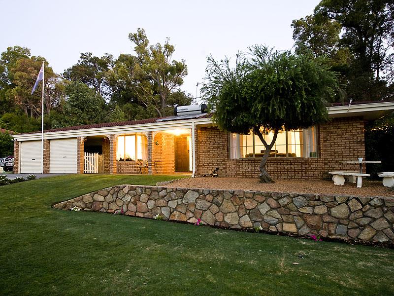 730 Brookton Highway, Roleystone, WA 6111 Property Details