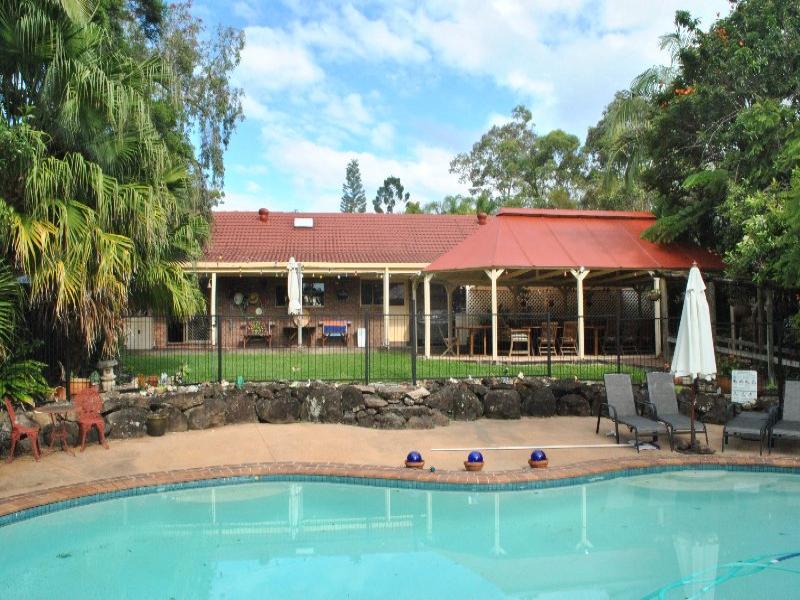 10 Lutana Street, Nerang, Qld 4211 Property Details