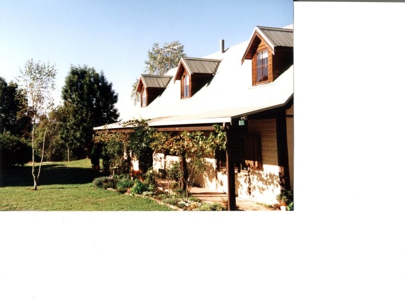 33 Ainsworth Avenue, Chum Creek, VIC 3777