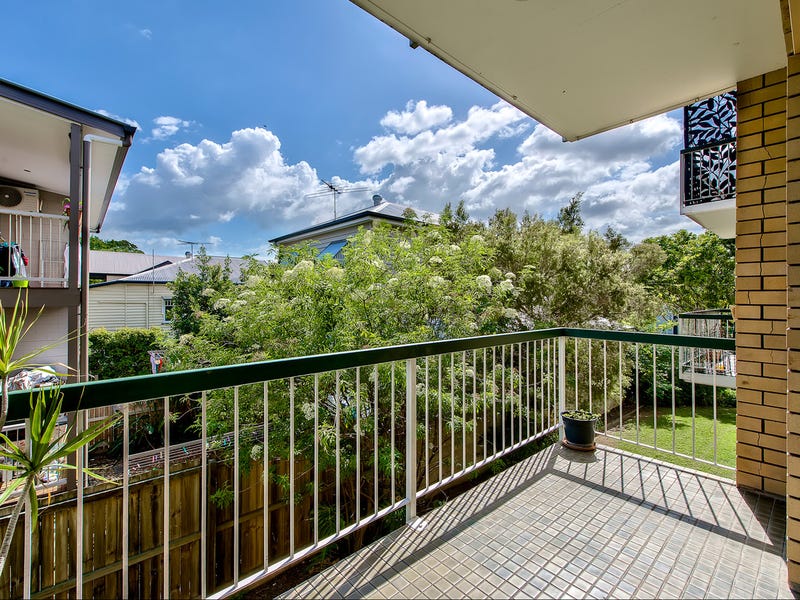 2/10 Stuckey Road, Clayfield, Qld 4011 Property Details