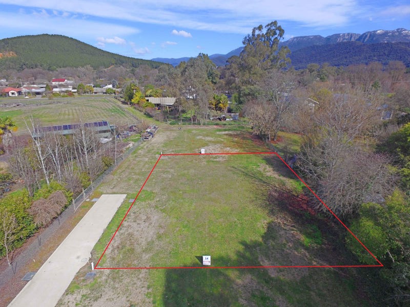 36B Station Street, Porepunkah, VIC 3740