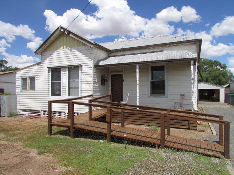 46 HAMMILL STREET, Donald, Vic 3480 Property Details