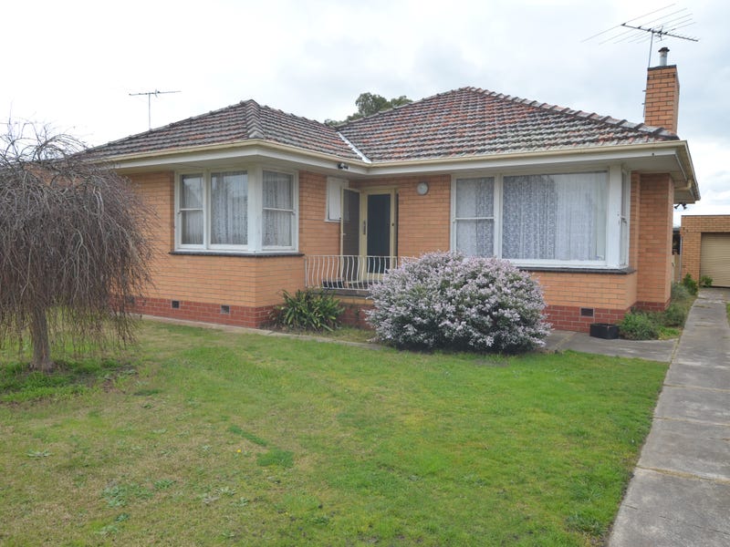 6 June Avenue, Hamlyn Heights, VIC 3215