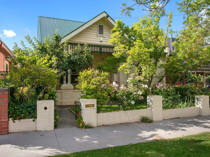 18 Rowan Street, Bendigo, Vic 3550 House for Sale