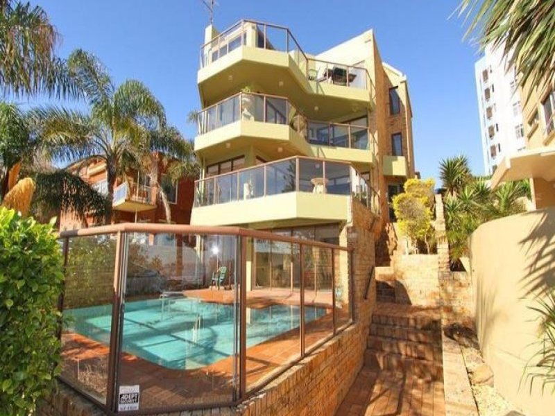 1/30 Cliff Road, Wollongong, NSW 2500