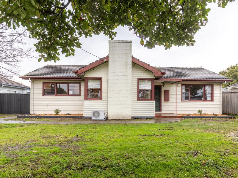 Real Estate & Property for Sale in Raglan St, Sale, VIC 3850