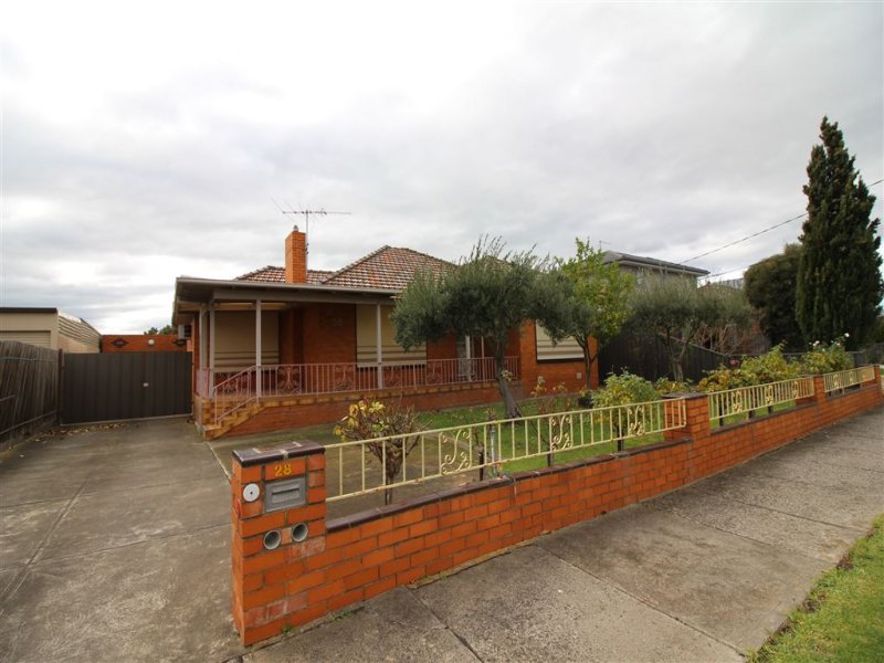 28 Dumbarton Street, Reservoir, VIC 3073