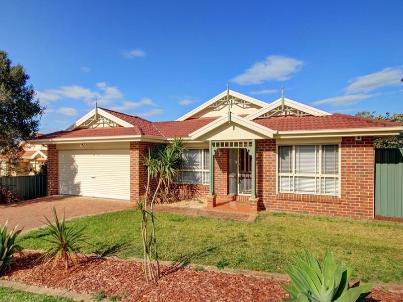 17 Highcroft Boulevard, Horsley, NSW 2530