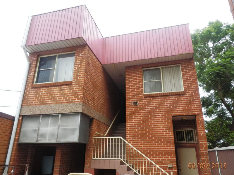 2/72 Railway Parade, Glenfield, NSW 2167