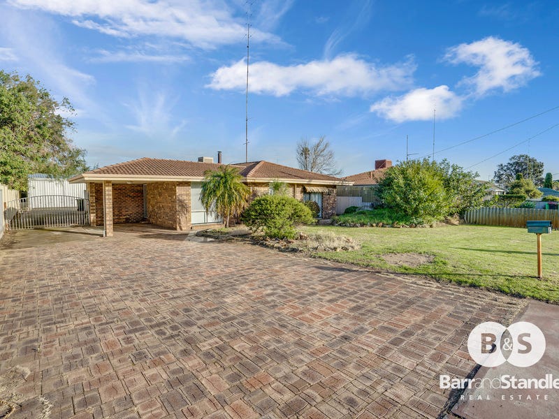 8 Moolyeen Road, Carey Park, WA 6230