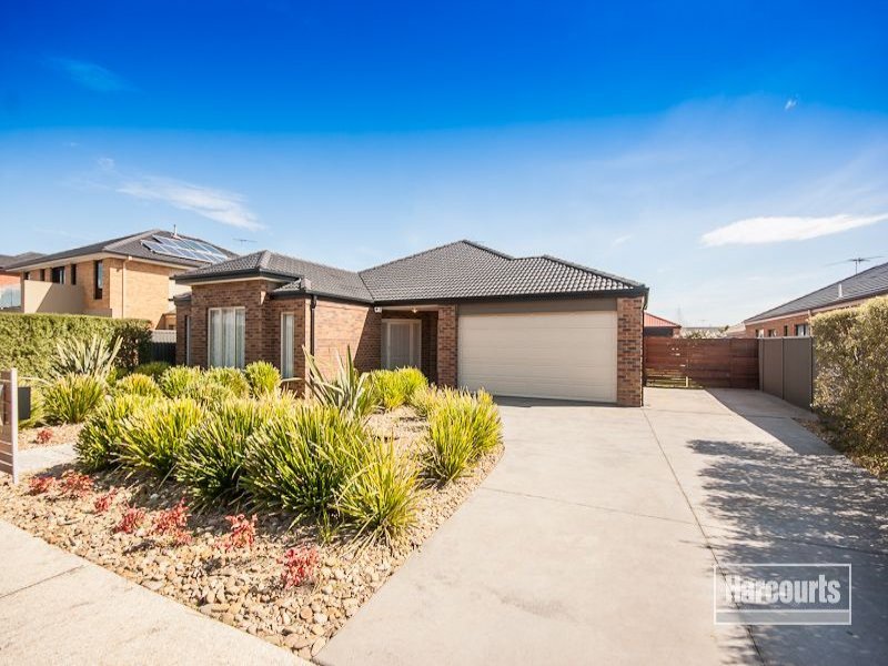 6 Blackwood Drive, Pakenham, Vic 3810 Property Details