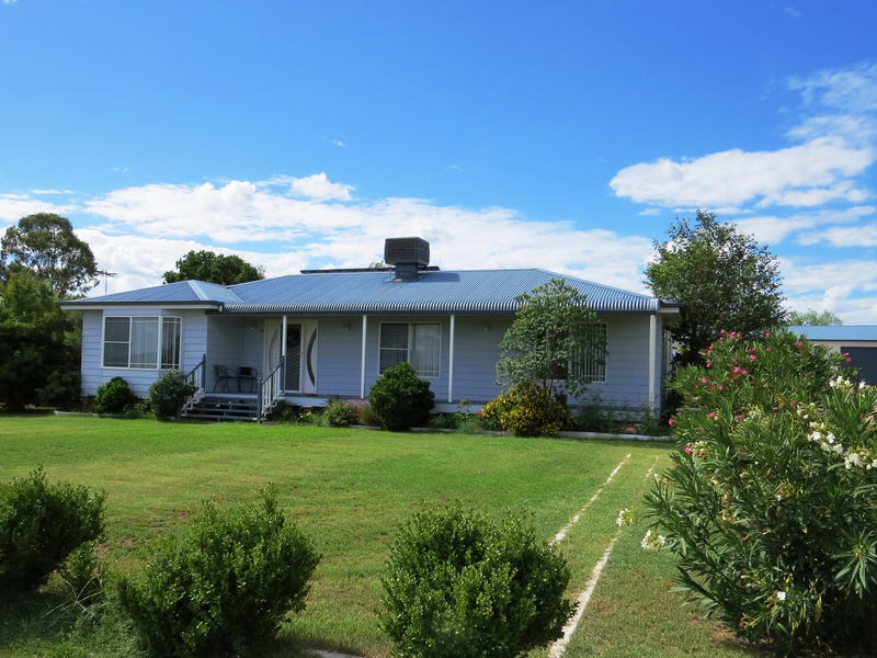 16 Warialda Street, Gravesend, NSW 2401