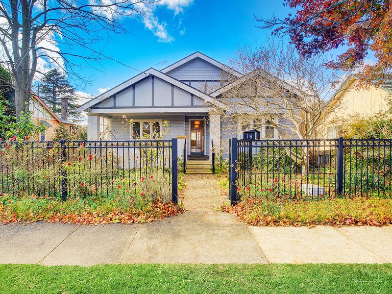 16 Arthur Street, Moss Vale, NSW 2577