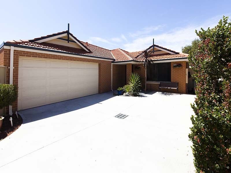 22B Halcyon Way, Atwell, WA 6164 Property Details
