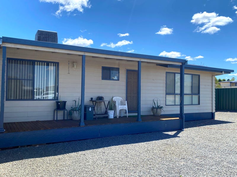 15 Clifton Place, Cobar, NSW 2835 House for Sale