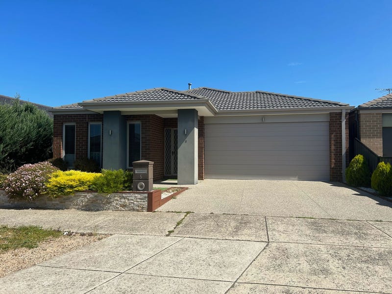 5 Palace Road, Point Cook, VIC 3030 - realestate.com.au