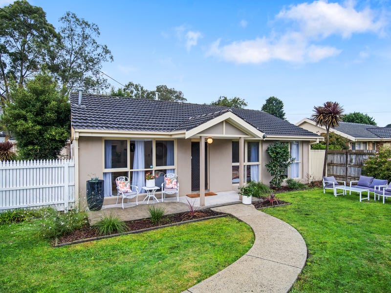 71 Cardigan Road, Mooroolbark, Vic 3138 Property Details