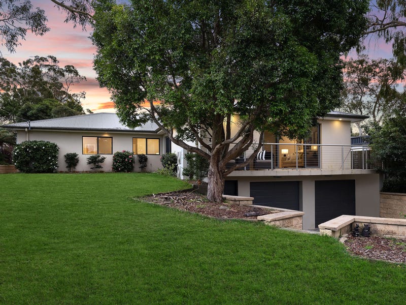 16 Phillip Road, St Ives Chase, NSW 2075