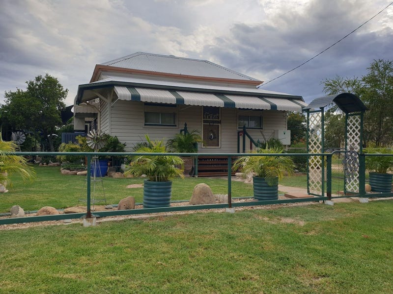 6 Uhr St, Hughenden, Qld 4821 Property Details