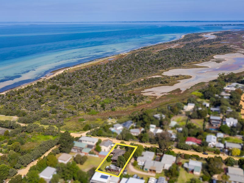 34 Beach Road, St Leonards, VIC 3223