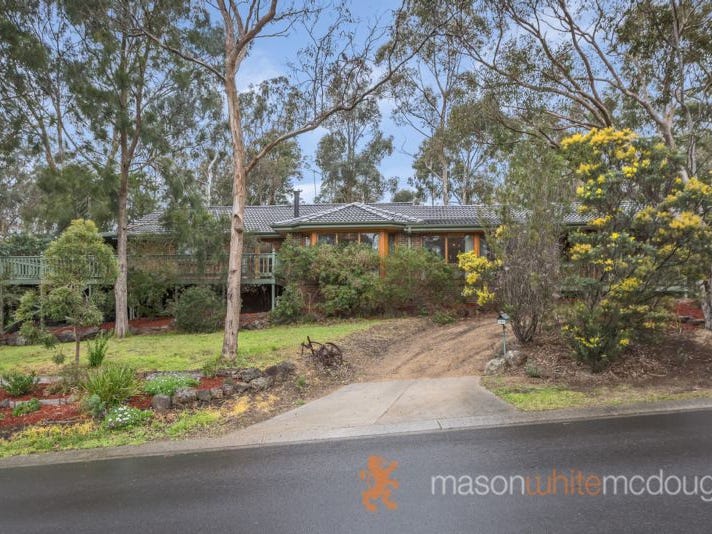 9 Meander Road, Hurstbridge, Vic 3099 Property Details
