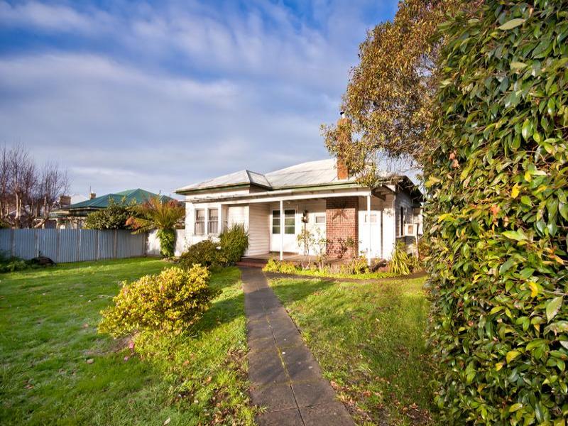 14 Cressy Street, Camperdown, Vic 3260 Property Details