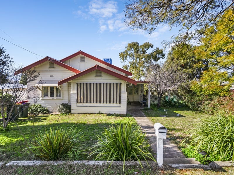 83 Hill Street, Quirindi, NSW 2343 House for Sale