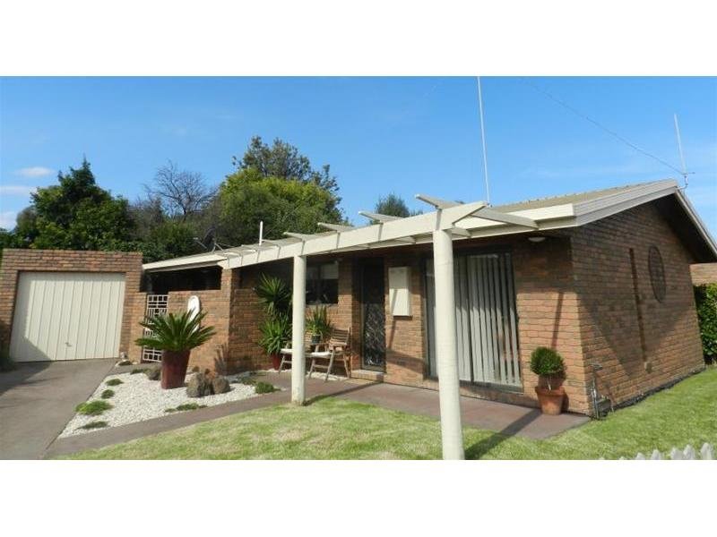 15 McCulloch Street, Bairnsdale, Vic 3875 Property Details