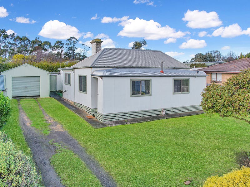 232 Hopkins Highway, Warrnambool, Vic 3280 House for Sale