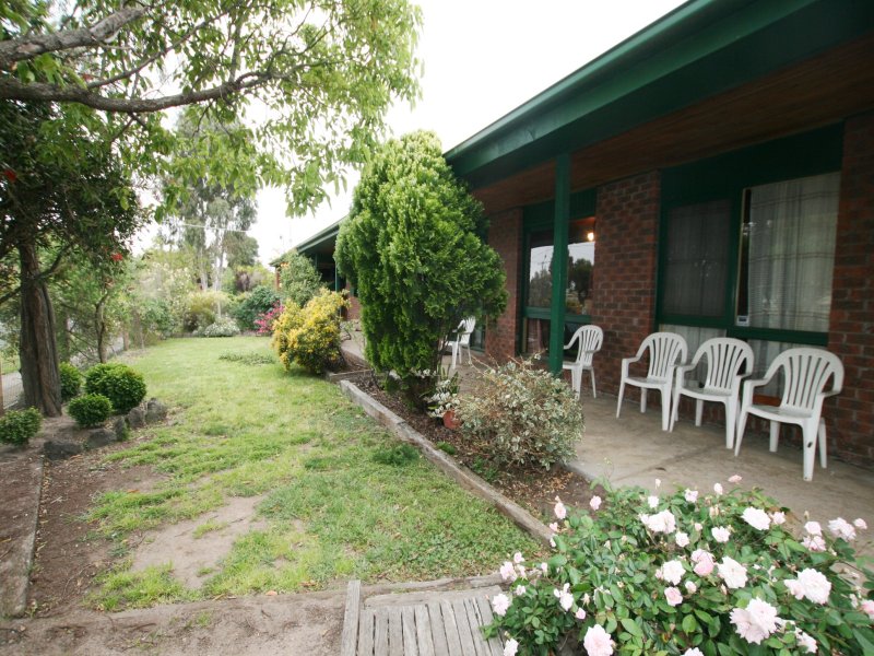 10 License Road, Diggers Rest, VIC 3427