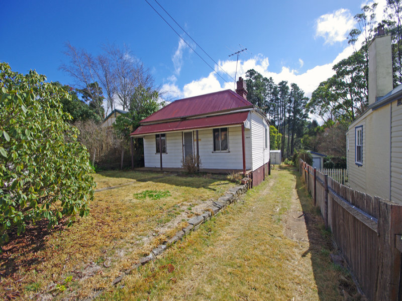 6 Park Avenue, Blackheath, NSW 2785 Property Details