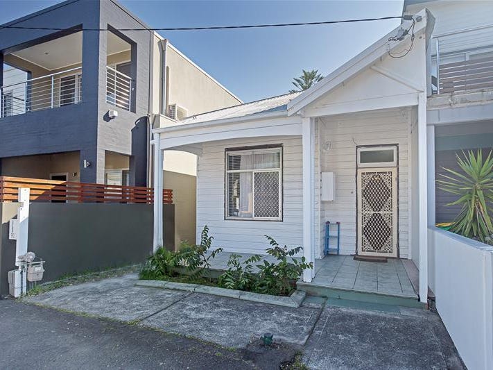 90 Bar Beach Avenue, The Junction, NSW 2291